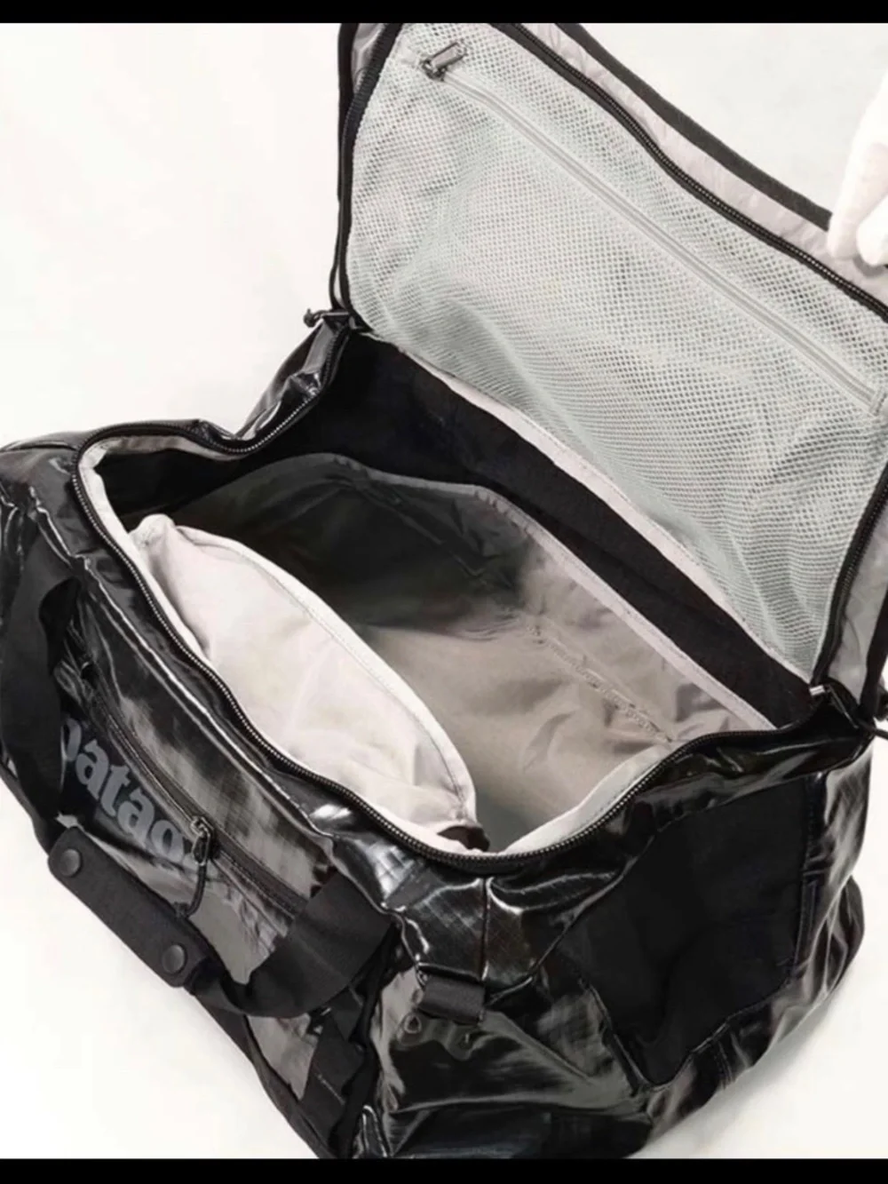 Patagonia Black Hole duffel bag backpack suitcase gym travel 40L liters new NWT